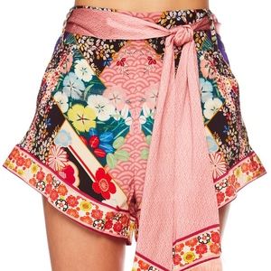 SEEKING CAMILLA POSTCARDS FROM MARS SHORTS M or L